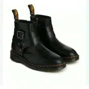Dr. Martens JAMES UNISEX – Classic Ankle Boots – Black